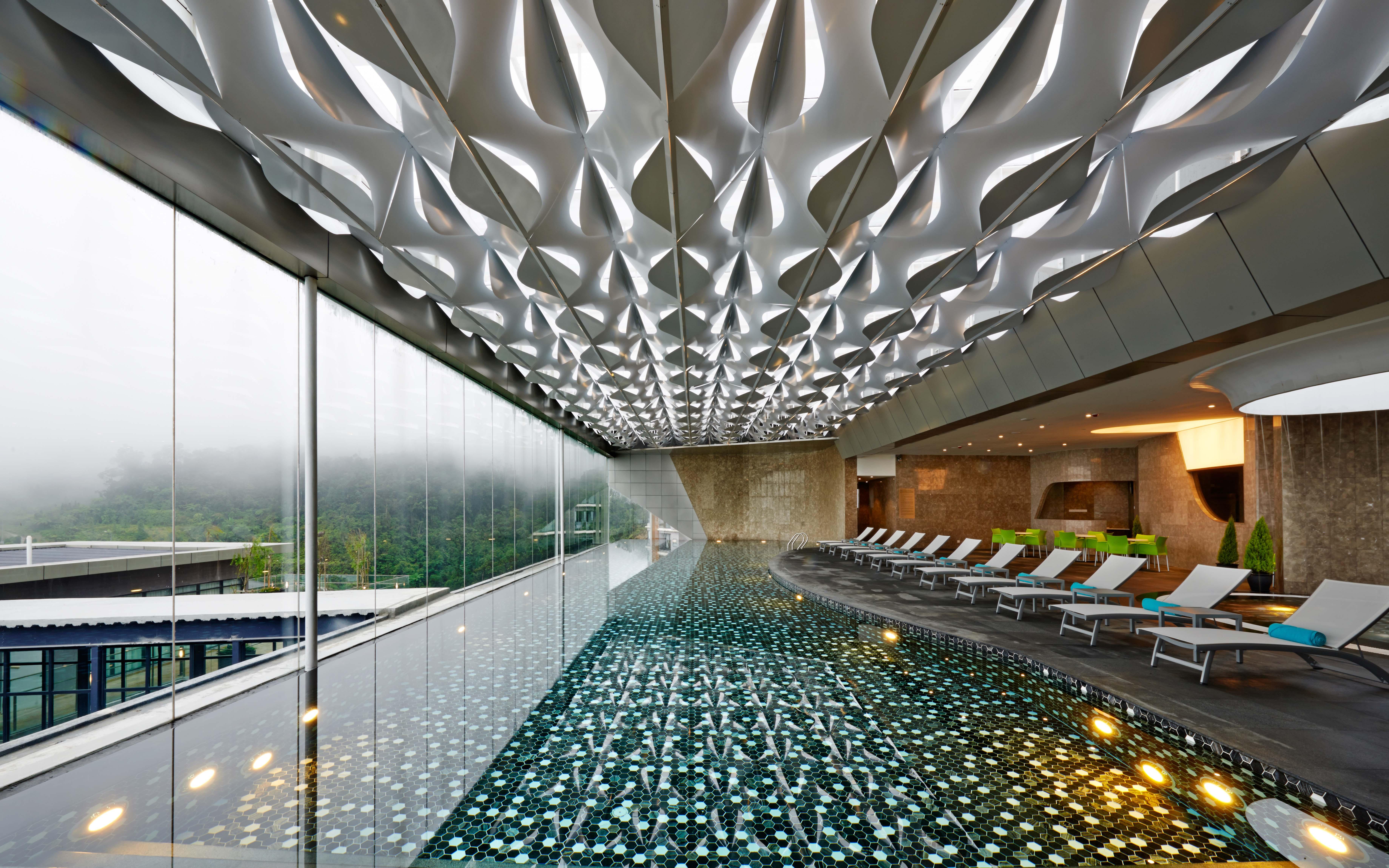 ג'נטינג היילנדס Grand Ion Delemen Hotel מראה חיצוני תמונה The pool at the 101 Sky Lounge