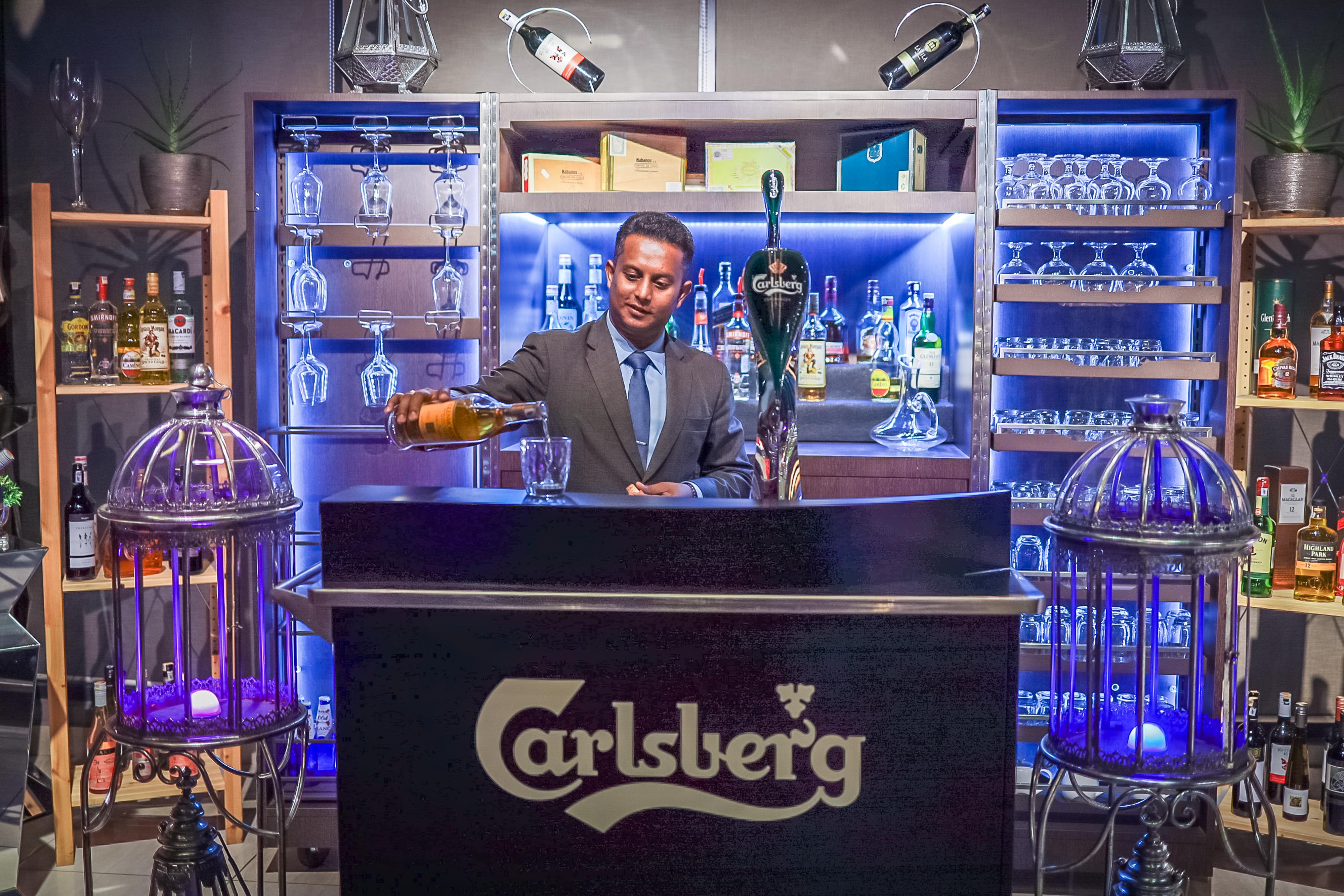 ג'נטינג היילנדס Grand Ion Delemen Hotel מראה חיצוני תמונה Carlsberg bar