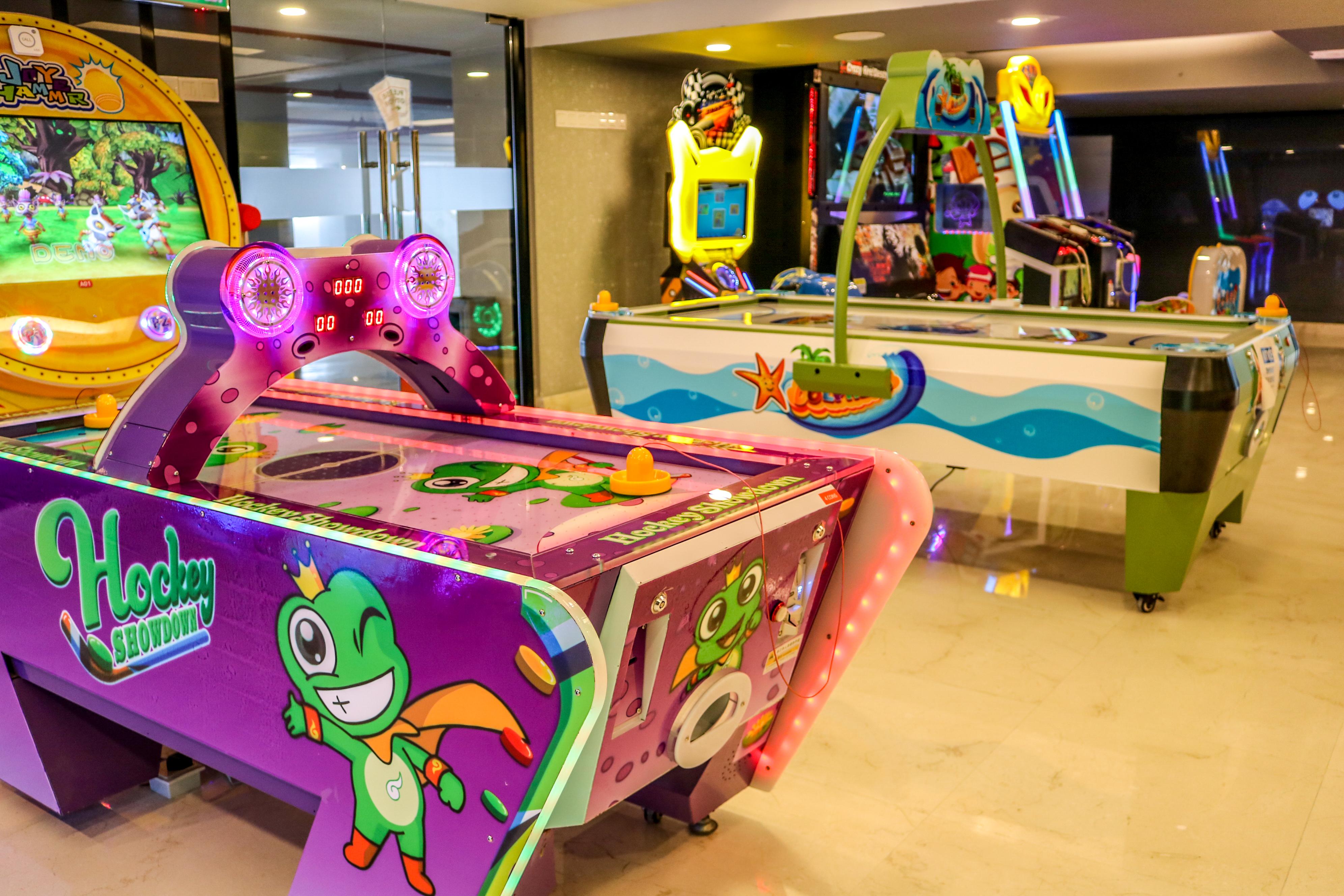 ג'נטינג היילנדס Grand Ion Delemen Hotel מראה חיצוני תמונה Air hockey table
